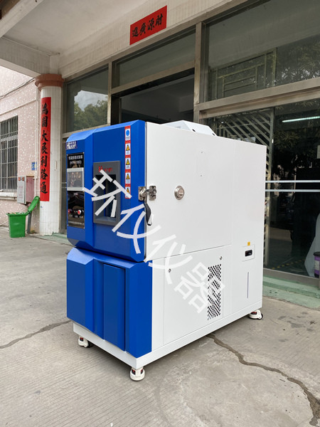 小型標準恒溫恒濕試驗箱 小型標準恒溫恒濕試驗箱